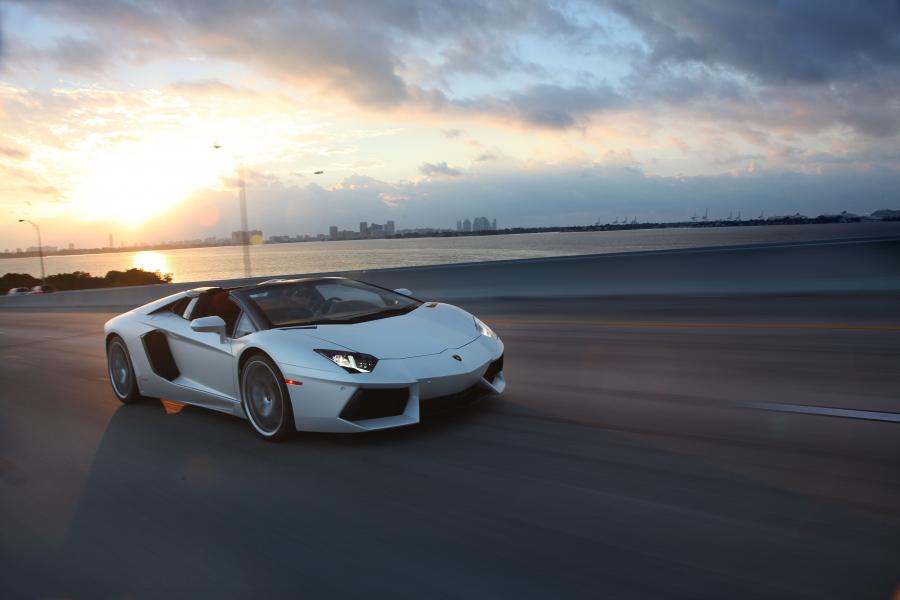  Lamborghini Aventador LP700-4 Roadster 2012 года  (фото 47 из 88)